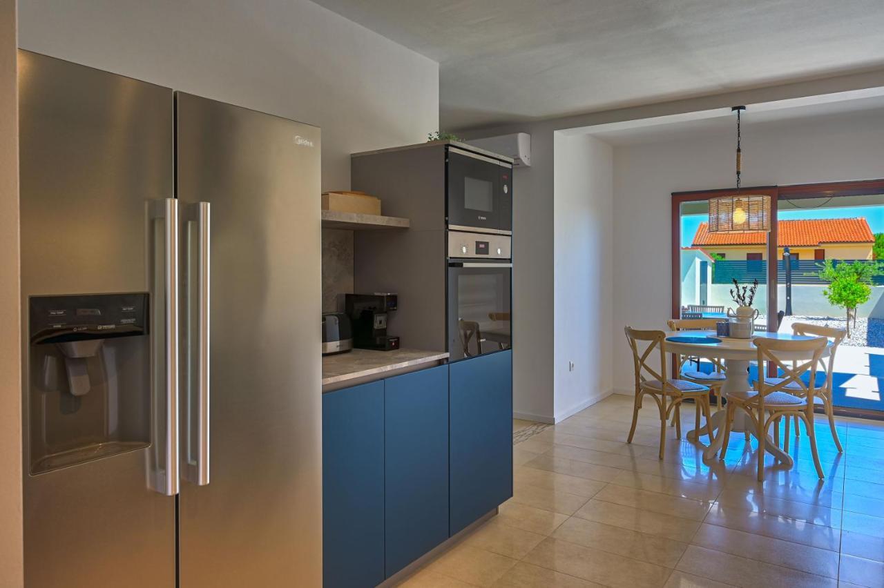 Apartment Zala With Private Pool Ližnjan Εξωτερικό φωτογραφία